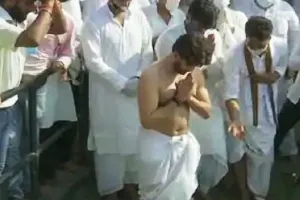 पंचतत्व में विलीन हुए लोजपा संस्थापक रामविलास पासवान