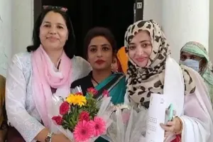 उप्र: शायर मुनव्वर राना की बेटी उरूसा राना कांग्रेस में शामिल, मिला यह पद