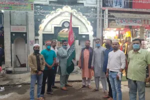 बरेली: परचम कुशाई से पहलवान साहब के उर्स का आगाज