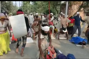 मुहूर्त से पहले ही अयोध्या में शुरू हो गई पंचकोसी परिक्रमा