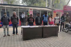 शाहजहांपुर: मुठभेड़ में नौ बदमाश गिरफ्तार, दो सिपाही घायल