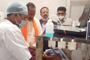 त्रिलोकपुर: कर्नाटक के पशुधन मंत्री प्रभु चौहान ने किया चकगजरिया का दौरा