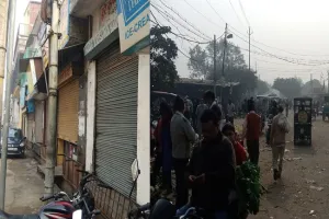 मुरादाबाद: भारत बंद नहीं, साप्ताहिक बंदी में दिखा आधा बाजार बंद