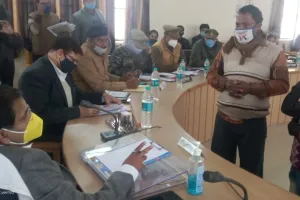 अयोध्या: कलेक्टर की सुनवाई में गैरहाजिर रहे कई अधिकारी