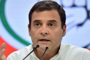 कितने अन्नदाताओं को कुर्बानी देनी होगी, ‘कृषि विरोधी’ कानून कब खत्म किए जाएंगे: राहुल