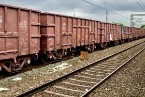 मालगाड़ी ने रचा इतिहास, राजधानी एक्सप्रेस को पछाड़ा