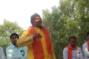 बाराबंकी: हैदरगढ़ के कायाकल्प के लिये मुख्यमंत्री से मिले पूर्व विधायक, सौंपा पांच सूत्री मांग पत्र