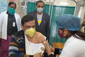 बरेली: एडी हेल्थ समेत 5039 स्वास्थ्यकर्मियों ने लगवाया कोरोना का टीका