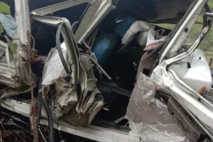 पिथौरागढ़: अनियंत्रित होकर खाई में गिरा वाहन, युवक-युवती की मौत