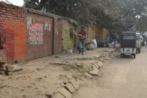 बरेली: सड़कों से फुटपाथ गायब, कैसे सुरक्षित होंगे पैदल चलने वाले