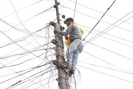 हल्द्वानी: एचटी लाइन टूटने से ग्रामीण क्षेत्र की बत्ती गुल