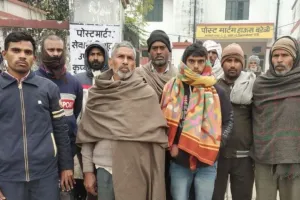 बरेली: पीटा, गला घोंटा फिर पेड़ पर लटका दिया