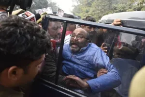 कृषि कानून: लखनऊ में राजभवन का घेराव करने जा रहे यूपी कांग्रेस अध्यक्ष हिरासत में