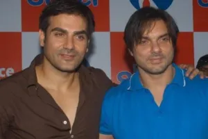 सोहेल और अरबाज के खिलाफ रिपोर्ट, जानें पूरा मामला