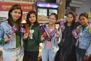 बरेली: चॉकलेट की मिठास और अपनों का साथ, बन गया खास- Chocolate Day