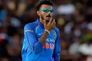 IND vs ENG: पहले टेस्ट से बाहर हुए अक्षर पटेल, इन दो खिलाड़ियों को मिली टीम में जगह