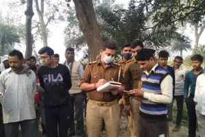 बाराबंकी: होमगार्ड और युवक के फांसी के फंदे से लटके मिले शव