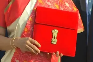 Budget 2021 पर विपक्ष ने कसा तंज, कहा- बजट का थीम है ‘भारत बेचो’!