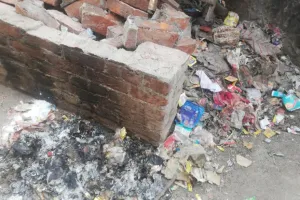 बरेली: सफाई के लिए आउटसोर्सिंग पर लगाए कर्मचारी, करने लगे वसूली