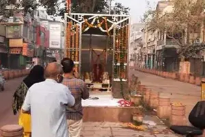 दिल्ली में रातों रात बन गया हनुमान मंदिर, सुबह लोगों ने देखा तो रह गए हैरान…