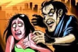 हल्द्वानी: कमरे में घुस कर महिला से अभद्रता