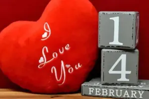 वैलेंटाइन डे पर ना रोकें अपने जज्बात, कुछ इस तरह बनाएं इस दिन को उम्र भर की याद