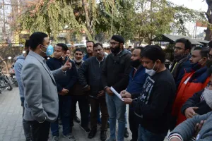 हल्द्वानी: बदहाल सड़कों से परेशान व्यापारी सिटी मजिस्ट्रेट के पास पहुंचे