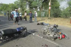 काशीपुर: बाइकों की भिड़ंत में दो युवकों की मौत