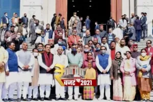 गैरसैंण: सदन में मुख्यमंत्री त्रिवेंद्र सिंह रावत ने की तीन महत्वपूर्ण घोषणाएं