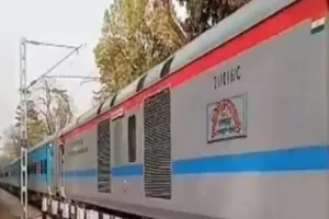 बरेली: ट्रेन उल्टी दौड़ने के मामले में एक दर्जन लोगों पर लटकी तलवार