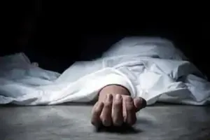 सोशल मीडिया के चक्कर में 12 साल के लड़के ने गंवाई जान, मिट्टी का तेल सिर पर छिड़ककर कर रहा था बाल सीधे, मौत