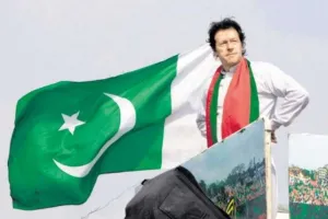 इमरान के हाथों से फिसलते-फिसलते बची पाकिस्तान की कमान, विश्वासमत जीत बचाया सम्मान