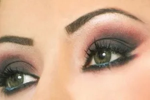 इन आंखों की मस्ती के… खूबसूरती ही नहीं बल्कि आंखों के लिए बेहद फायदेमंद है काजल