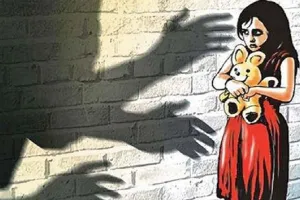 बच्चों के हाथ में मोबाइल देने से पहले पढ़ लें ये खबर, 13 साल के लड़के ने देखी अश्लील फिल्म फिर…