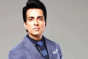 सोनू सूद शुरू करने जा रहे हैं देश का सबसे बड़ा ब्लड बैंक, पढ़ें क्या है इसमें खास