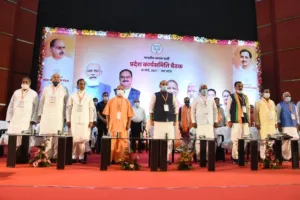 सत्ता के संरक्षण में उत्पात मचाने वाले गुंडे आज जान की भीख मांग रहे: योगी