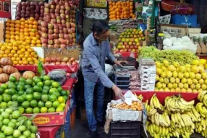 हल्द्वानी: नवरात्रि से पहले ही संतरे ने भक्तों के दांत किए खट्टे