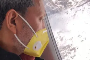 देहरादून: सीएम ने जोशीमठ के सुमना में ग्लेशियर टूटने वाले क्षेत्रों का किया हवाई सर्वेक्षण