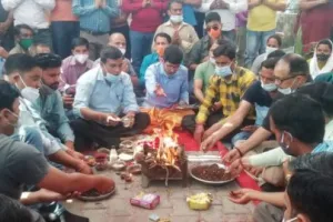 हल्द्वानी: …इन्होनें सरकार की शुद्धि-बुद्धि के लिए किया यज्ञ