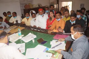 बरेली: जिला पंचायत की 60 सीटों पर 556 ने कराया नामांकन