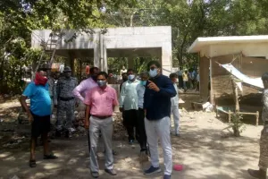 बरेली: चिताओं के लिए कम पड़ी जगह, वैकल्पिक व्यवस्था के प्रयास