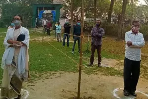 बंगाल विधानसभा चुनाव: 34 सीटों पर सातवें चरण का मतदान जारी, 5 बजे तक 75.06 प्रतिशत मतदात