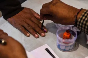 उत्तर प्रदेश में पंचायत चुनाव के तीसरे चरण में नौ बजे तक 10.27 फीसदी मतदान