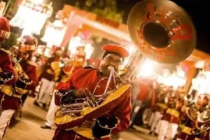 बरेली: देर रात तक बारात में बज रहा था बैंड-बाजा और पहुंच गई पुलिस, फिर उसके बाद