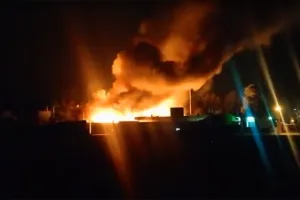 रामपुर: केमिकल फैक्ट्री में लगी आग, लाखों का नुकसान