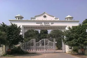 लखनऊ यूनिवर्सिटी के वीसी प्रो.आलोक कुमार राय को सम्पूर्णानन्द संस्कृत विश्वविद्यालय का अतिरिक्त प्रभार