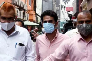 ऑक्सीजन सांद्रक जमाखोरी मामला: नवनीत कालरा पर ईडी ने कसा शिकंजा, 10 परिसरों पर छापेमारी