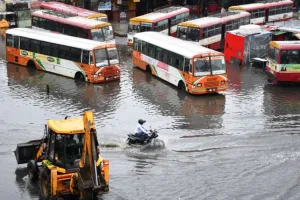 बरेली: बरिश ने दिया जोर का झटका, नाला सफाई का मलबा…फिर नालों में समाया