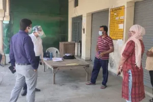 जिलाधिकारी ने किया गेहूं क्रय केंद्रों का औचक निरीक्षण, गेहूं खरीद में तेजी लाने के दिए कड़े निर्देश