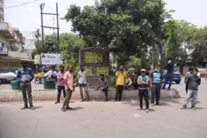 विश्व मजदूर दिवस: कोरोना से नहीं इन्हें भूख से डर लगता है…